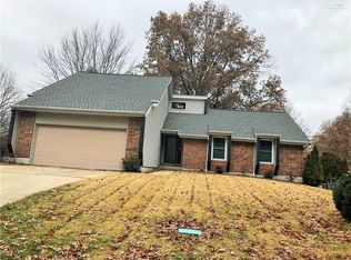 1008 SE 4th St, Lees Summit, MO 64063