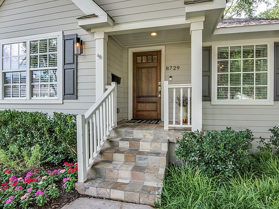 3rd image of 8729 Glencrest Ln