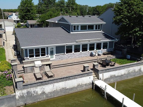 2nd image of 4655 N Shore Dr