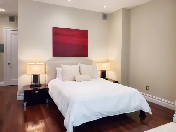 135 Henry Street image 3 of 13