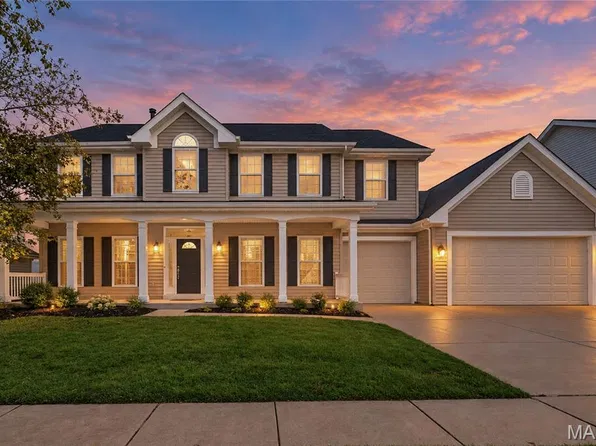414 Avalon Chase Dr, Fenton, MO 63026