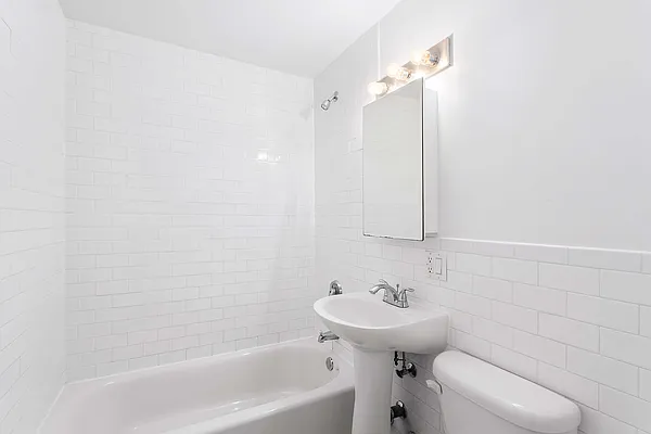 Rented by Cooper & Cooper Real Estate | media 5