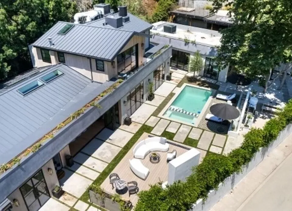 1914 Laurel Canyon Blvd