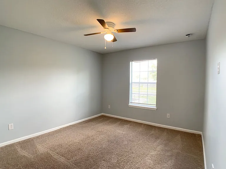 3201 Deer Creek Dr — Photo 36