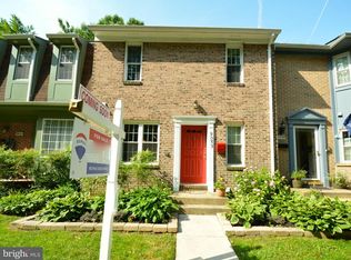 9053 Giltinan Ct, Springfield, VA 22153