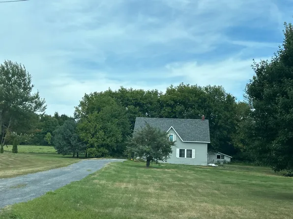 82 Moffitt Rd, Plattsburgh, NY 12901