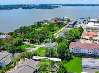 2906 Seargent St, Seabrook, TX 77586