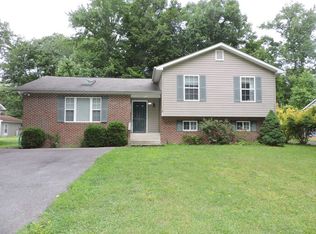 732 Alamo Ln, Lusby, MD 20657