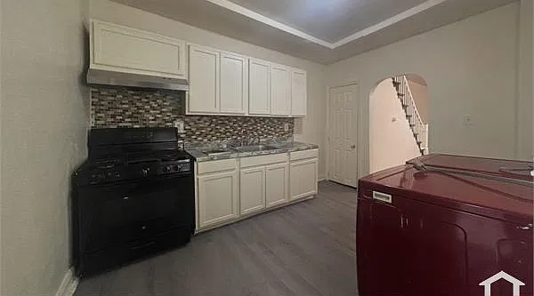 3 bed, $1,575 — Photo 4