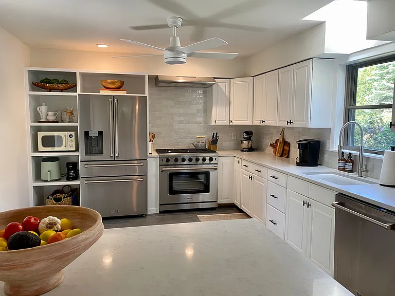 2735 Beebe Dr — Photo 13