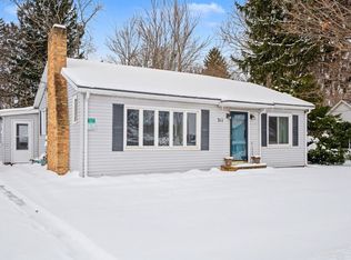 311 Lewis St, Watervliet, MI 49098