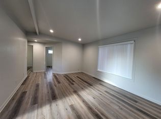 2264 Devos St, Eugene, OR 97402