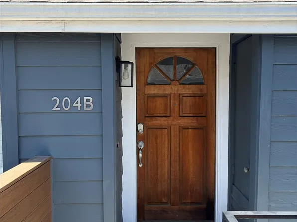 345 Avocado St, Costa Mesa, CA 92627