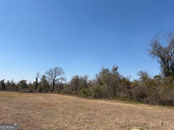 2nd image of 461 Currington Rd