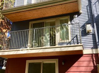 4527 NE 55th St #A, Seattle, WA 98105