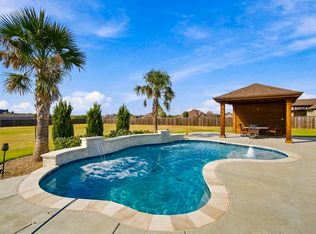 5620 Limestone Ln, Midlothian, TX 76065