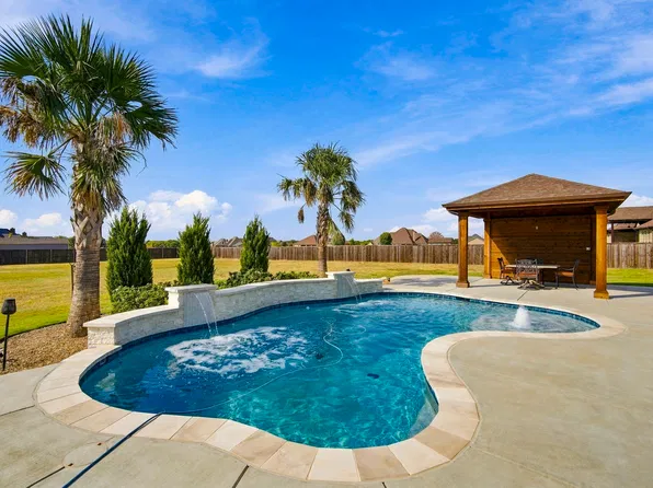 5620 Limestone Ln, Midlothian, TX 76065
