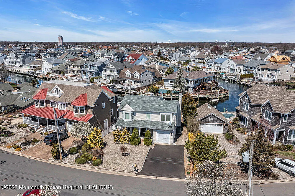 1705 Bay Isle Drive photo 1