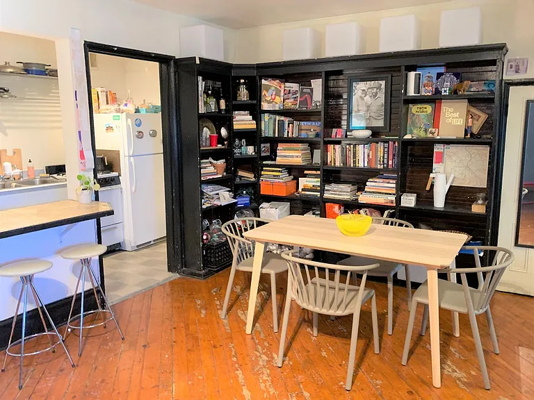 510 E Seneca Street — Photo 11