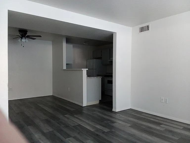 Westwood — Photo 15