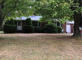 711 Gardner Center Rd, New Castle, PA 16101