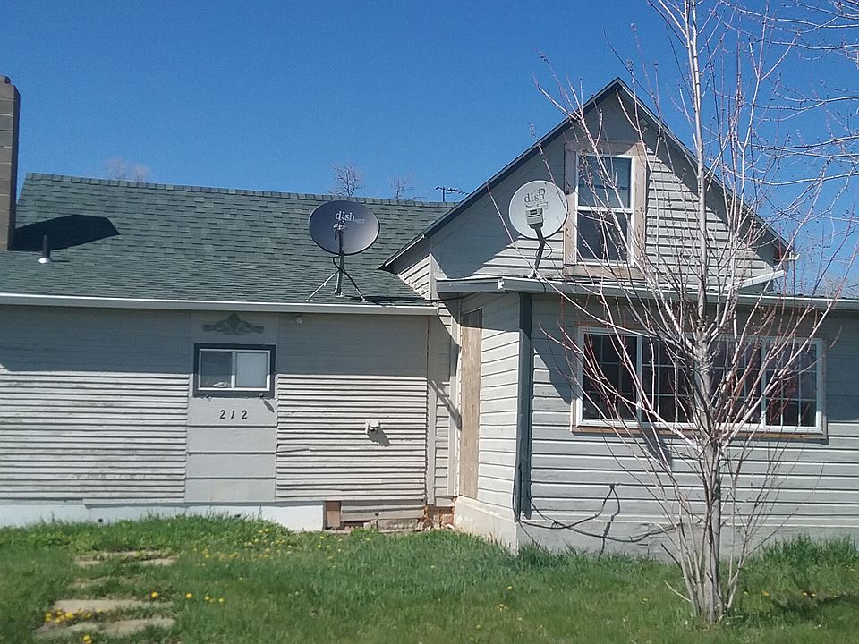 2nd image of 8425 Woodview Ln