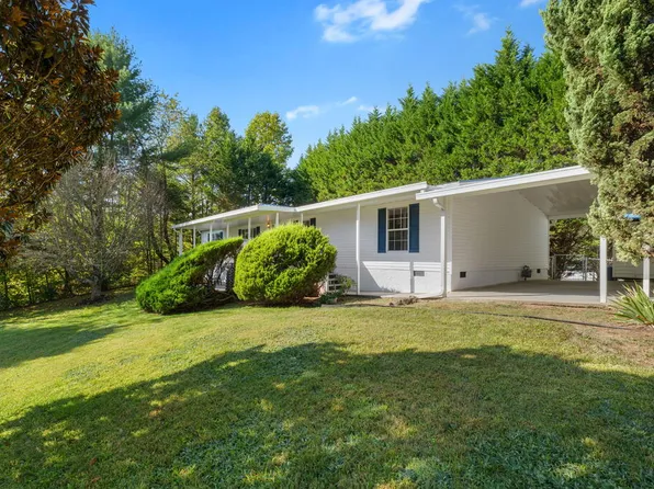 32 Westwood Dr, Franklin, NC 28734