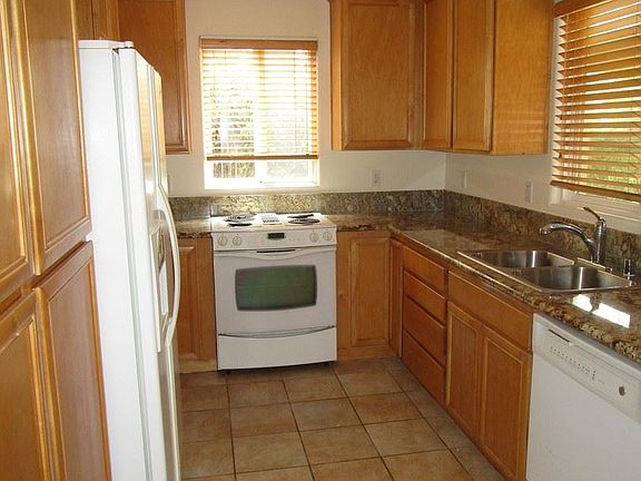 3rd image of 2024 Garnet Ave