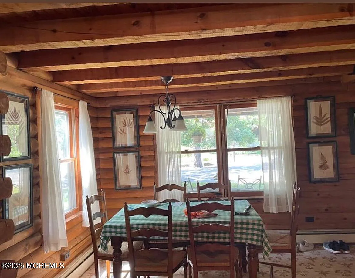 3 bed, 2248 sqft, $2,800 — Photo 2