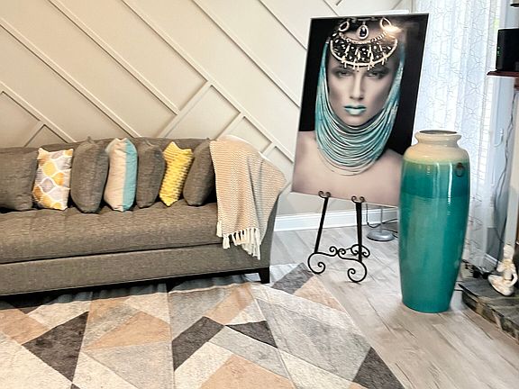 3rd image of 455 Cambridge Way