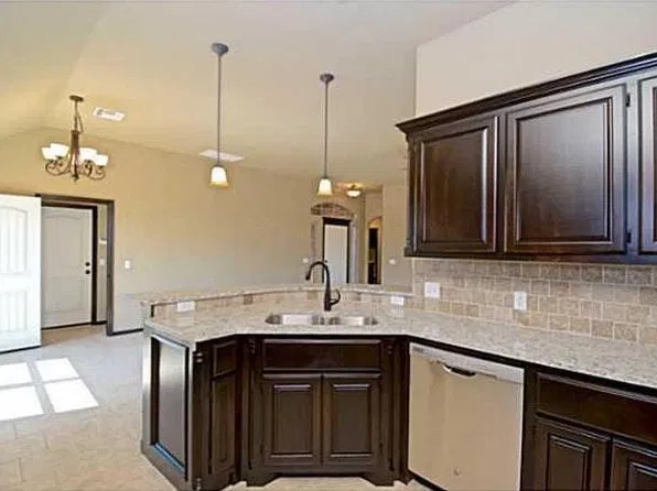 8901 SW 36th Ter, Oklahoma City, OK 73179