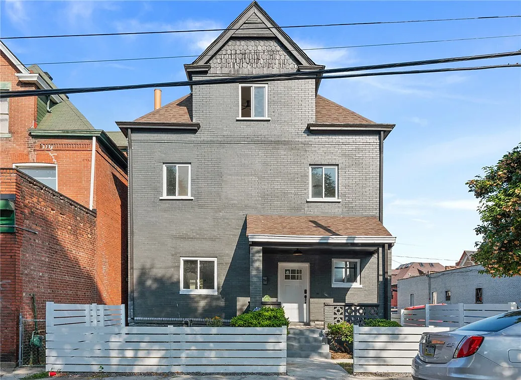 731 Mellon St photo 1