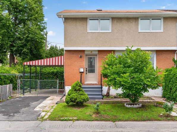 323 Poulin Ave, Ottawa, ON K2B 5T7