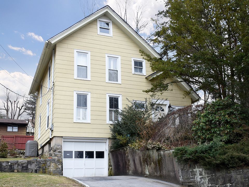 1st image of 55 Bradley Ave