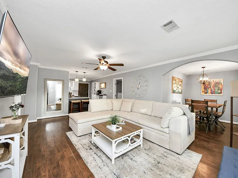 7032 Conley St — Photo 16