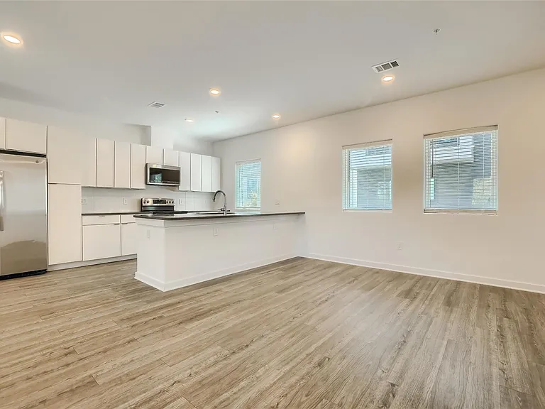 5924 S Congress Ave #62S — Photo 8