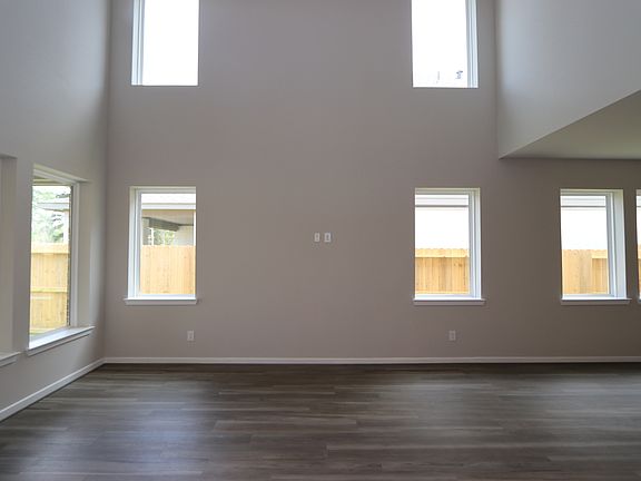 4th image of 22026 Big Sky Dr