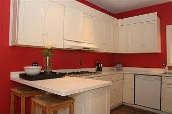 Kitchen :: 10 Throckmorton Lane