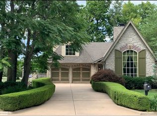 2507 E Ottawa St, Springfield, MO 65804