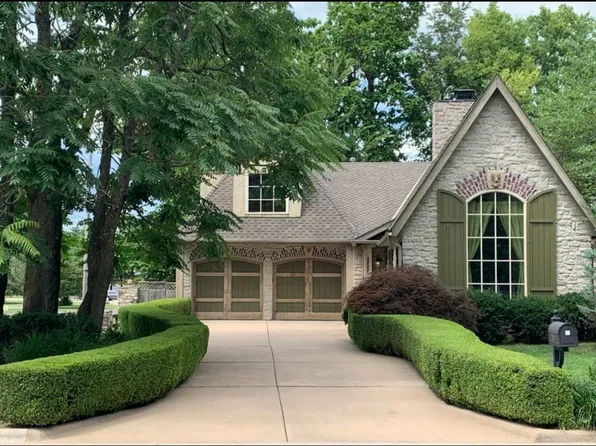 2507 E Ottawa St, Springfield, MO 65804