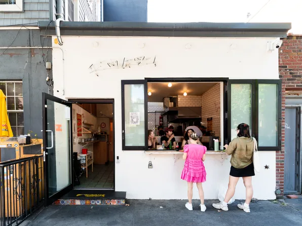 16 West Street image 17 of 27