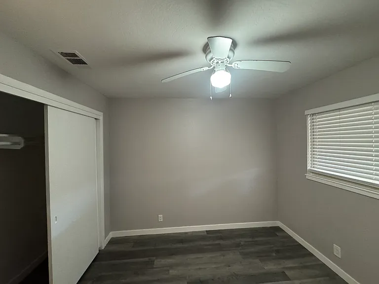 5820 Ambler St #5820 — Photo 1