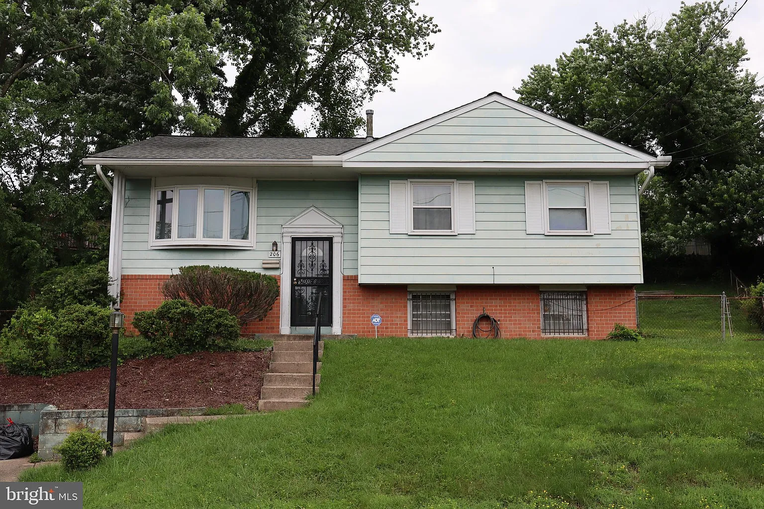 206 Pepper Ct photo 1