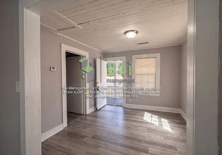 4899 Ben Hill Rd — Photo 6