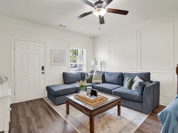 172 Laguna Way, Savannah, GA 31405