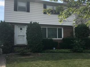 3042 Ashwood Rd, Cleveland, OH 44120