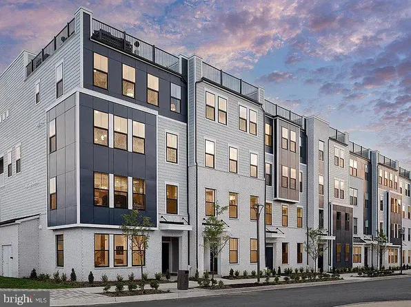 20815 Wood Quay Dr, Dulles, VA 20166