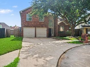 5123 Chase Park Gate St, Bacliff, TX 77518