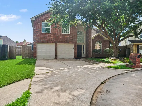 5123 Chase Park Gate St, Bacliff, TX 77518