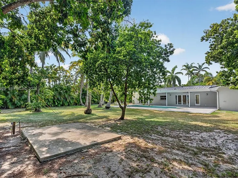 8220 SW 152nd St — Photo 31